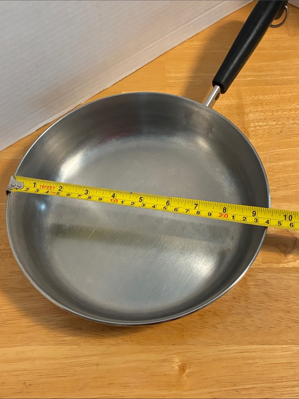 Revere Ware Stainless Steel / Copper Bottom 9" Frying Pan with Black Handle - Picture 2 of 10